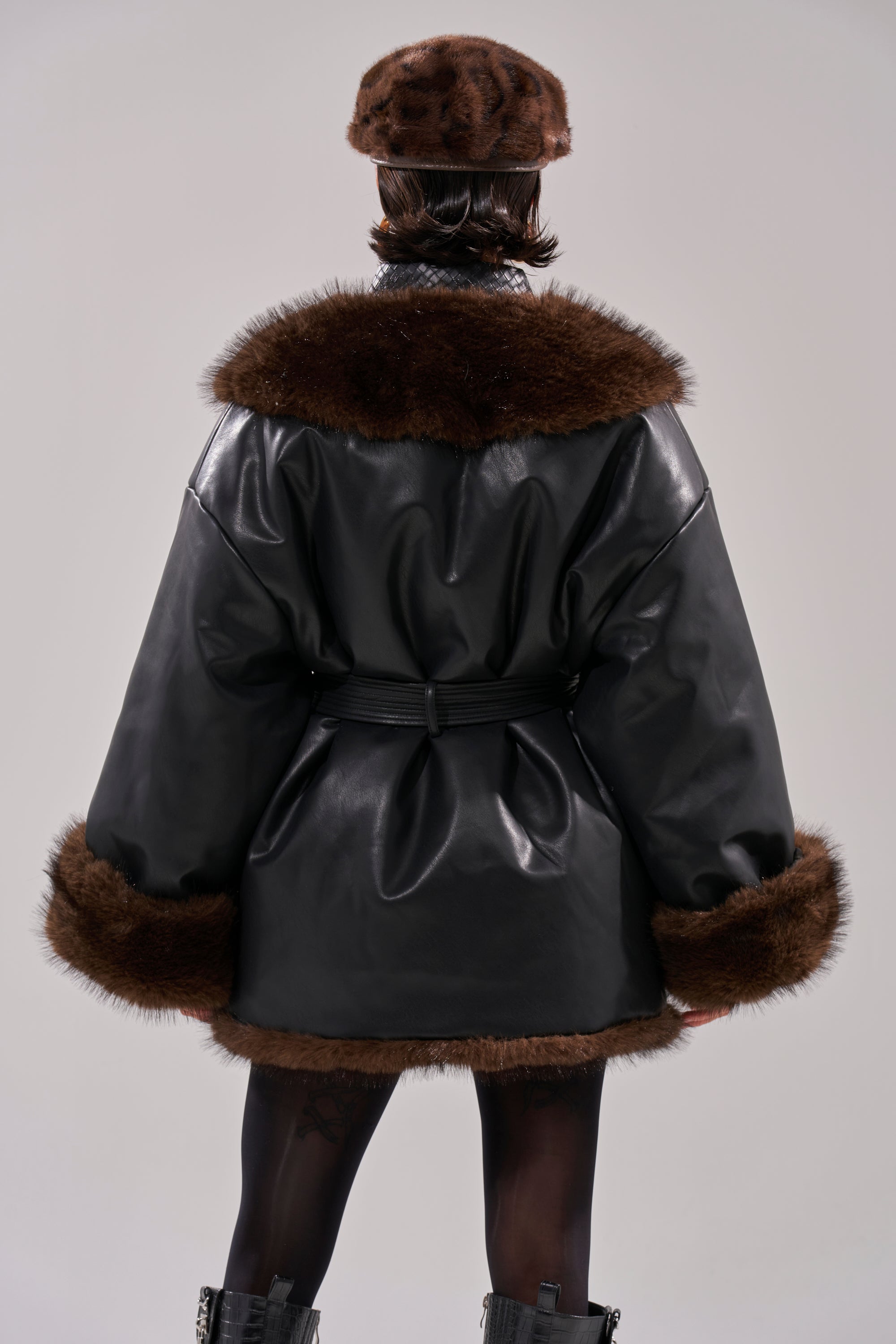 CAN I KICK IT REVERSIBLE PUFFER