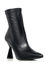 AZALEA WANG TARANTO NOVELTY HEEL BLACK BOOTIE