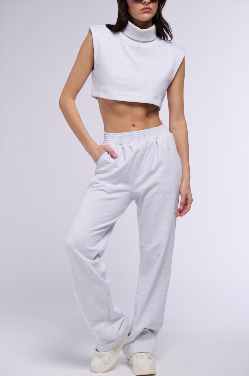SATURDAZE TURTLENECK SLEEVELESS TOP